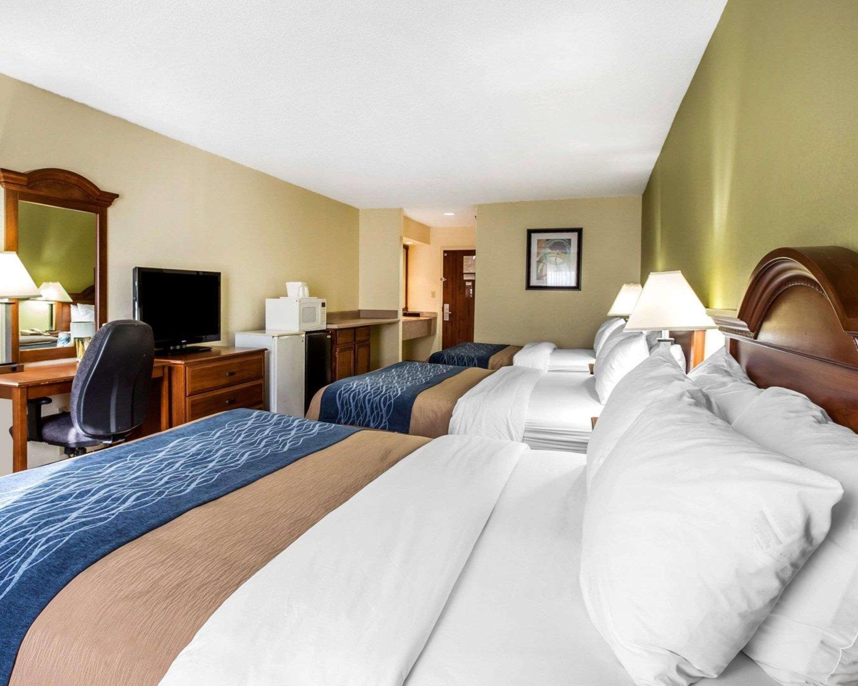 Quality Inn Darien-North Brunswick Exterior foto
