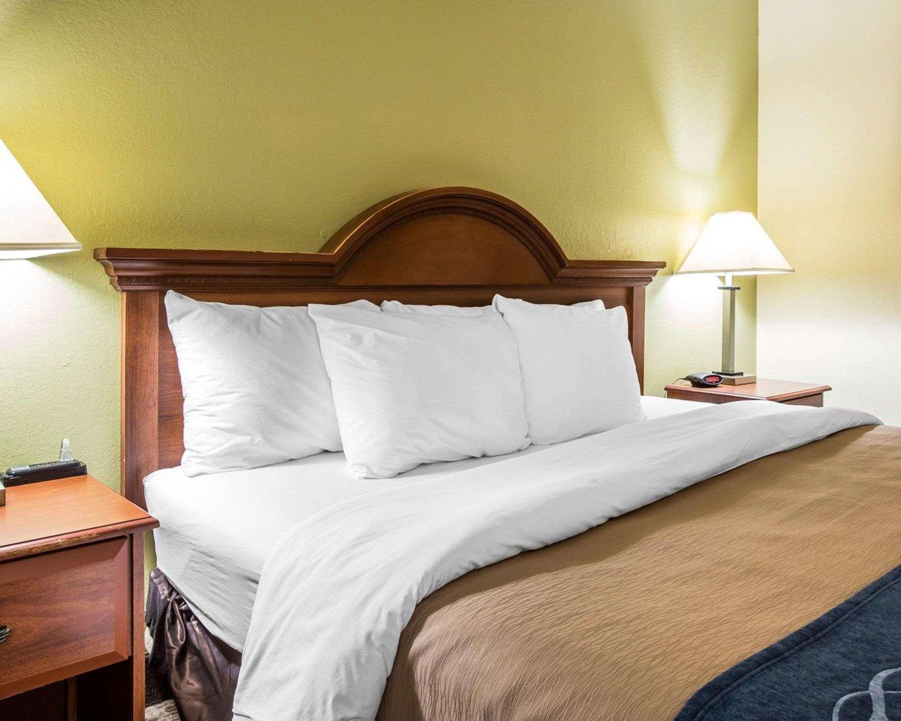 Quality Inn Darien-North Brunswick Exterior foto