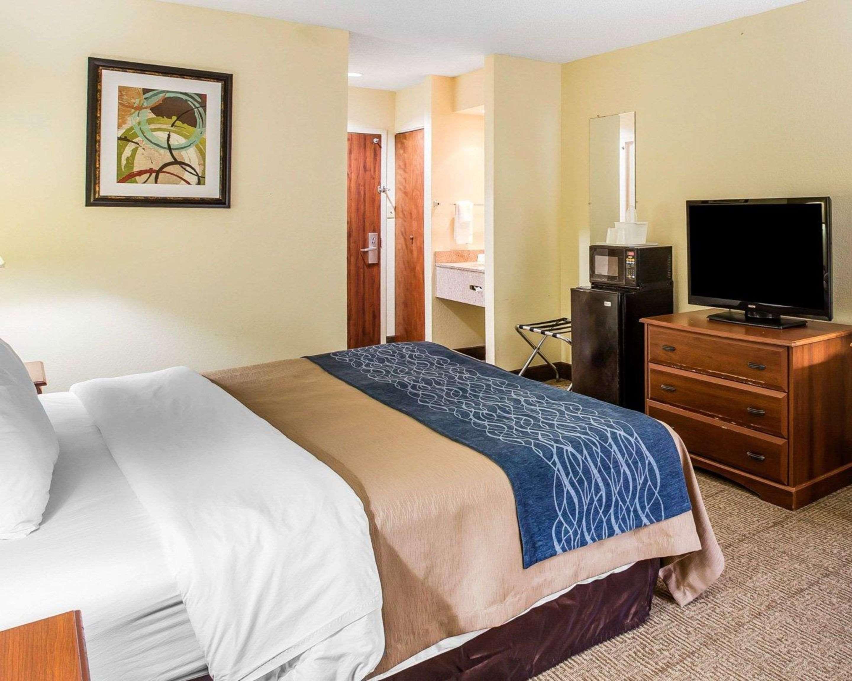 Quality Inn Darien-North Brunswick Exterior foto